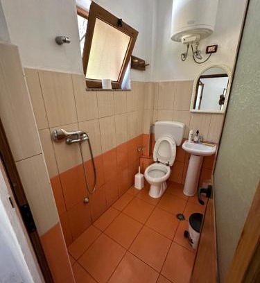 Shale House | Prek bjeshka guesthouse