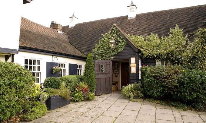 Pattiswick Hotel | Premier Inn Braintree - Freeport Village