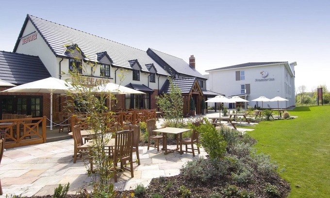 Corby Hotel | Premier Inn Corby