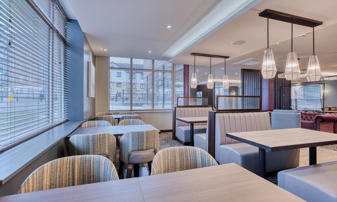 Peterborough Hotel | Premier Inn Peterborough City Centre
