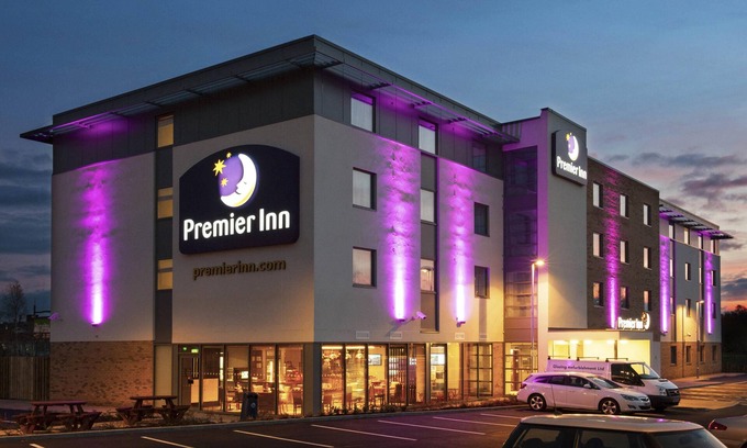 Wrexham Hotel | Premier Inn Wrexham City Centre