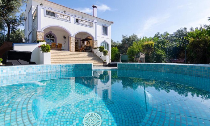 Platistomo Villa | Premium Villa In Alepochori