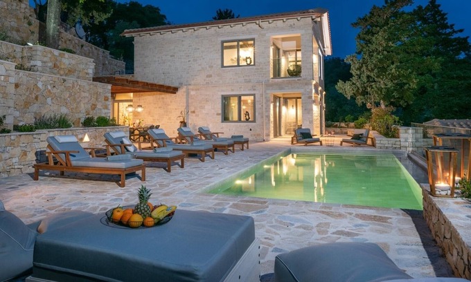 Ieromonachos Villa | Prenari I Villa - Three Bedroom Villa, Sleeps 5