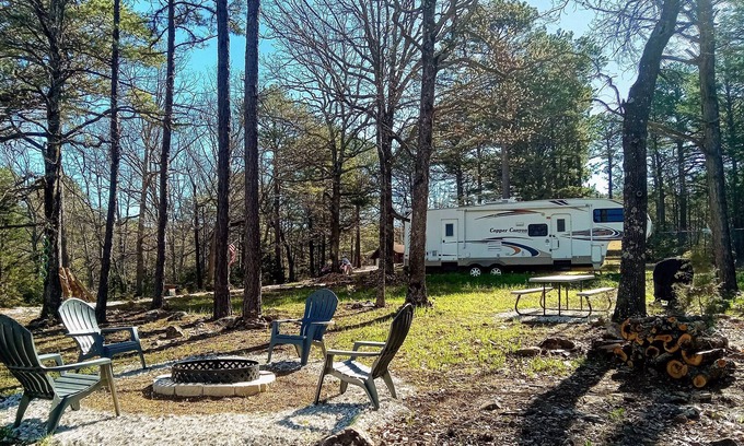 Harrison House | Pretty mountain getaway, close to town, on a scenic dirtroad, perfect for ATV's.