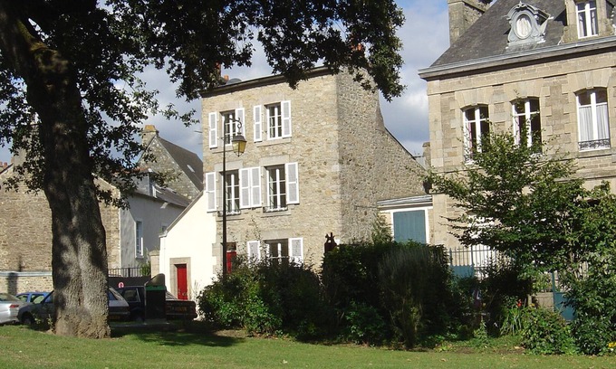 Dinan House | Pretty town house Dinan, Brittany