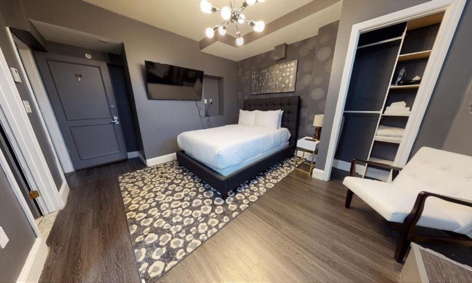 Bay Village Apartment | Prices And Location CANNOT Be Beat!! 3-B1