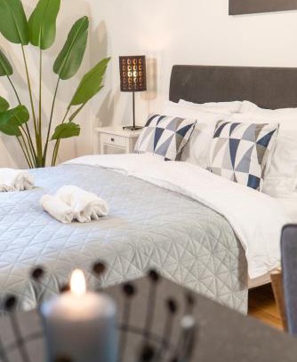 Olivedal Apartment | Prime City Location, Spacious Studio Apartment