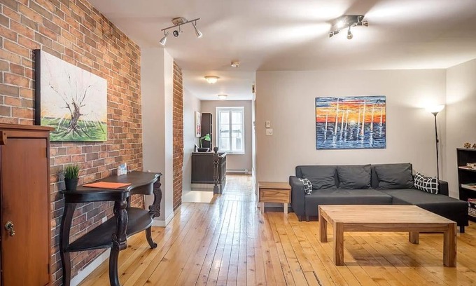 Gay Village Apartment | PRIME LOCATION - BEST Apartment In Downtown MTL