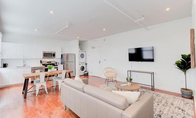 South Main Historic District Apartment | Prime Location - Modern Loft Right on S Main St!