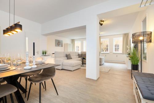 Innenstadt - Sankt Ulrich-Dom Apartment | Primero City-Loftdomizil I 84qm Innenstadt Rathaus I Gemeinschaftsterrasse 6 P