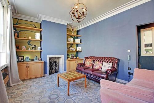 Wadsworth House | Prince Albert's Place