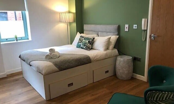 Bristol Floating Harbour Apartment | Prince Street Studio 1 - Hopewell