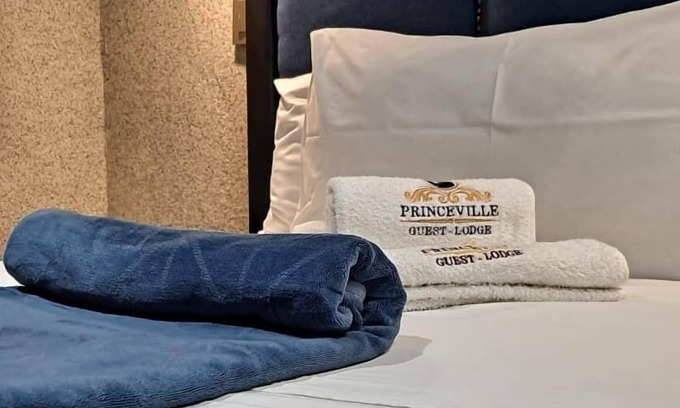 Greater Johannesburg Metropolitan Area House | Princeville Guest-Lodge