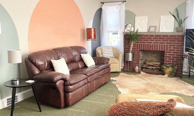 Cumberland Apartment | Private 2 Bedroom Apt with bike storage 1 mile to the GAP and C&O Canal/