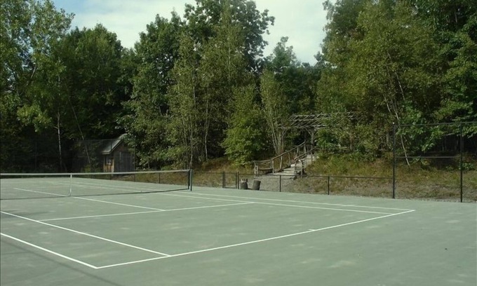 Red Hook House | PRIVATE 65 ACRE ESTATE - POOL, TENNIS, PICKLEBALL, 4BRnBOOK JULY OR AUG 2026 NOW