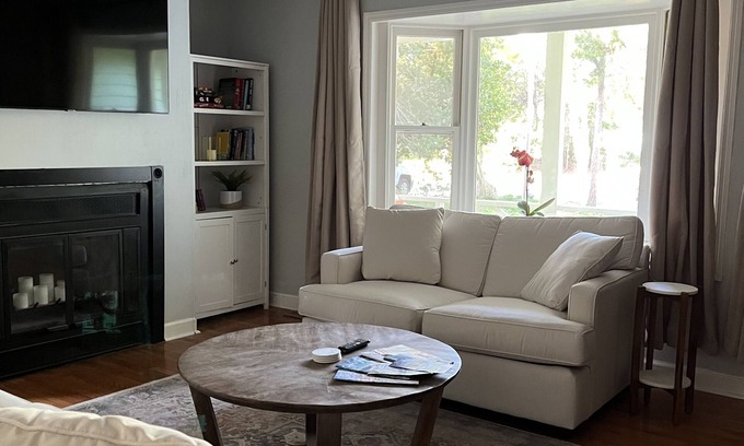 Emerald Isle House | Private and Quiet Beach House!