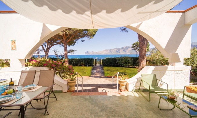 Carini Villa | Private beach, exclusive residence, view of the gulf, smell of the sea!