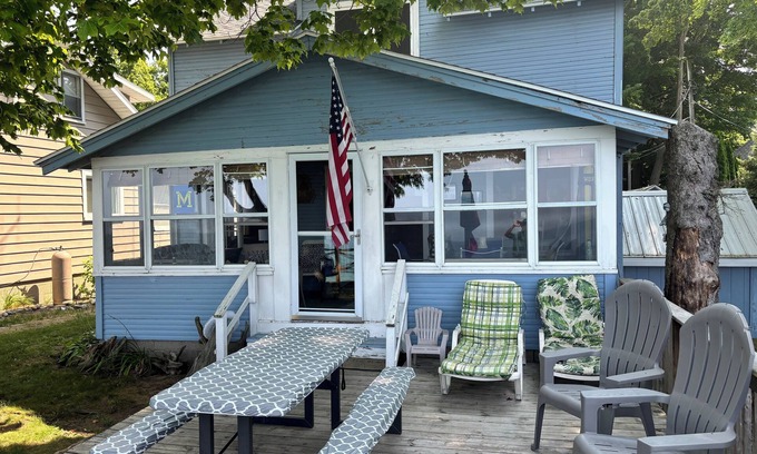 Holland Cottage | Private Beach on Lake Michigan