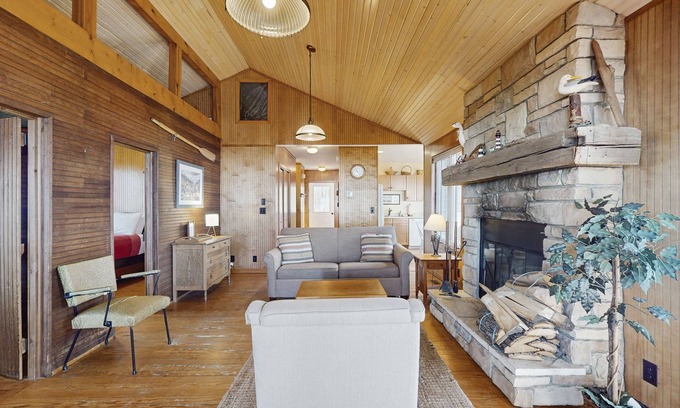 Fennville Cottage | Private Cottage w/Wood-Burning Fireplace, WiFi, and Lakefront Access