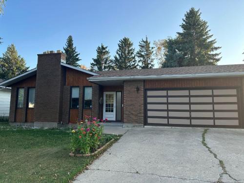 Saskatoon House | Private Cozy Basement Suite Near Downtown Saskatoon
