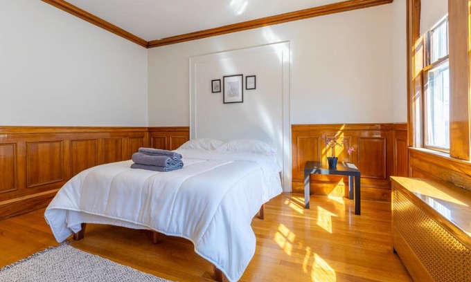 Oak Square House | Private Cozy Room #C