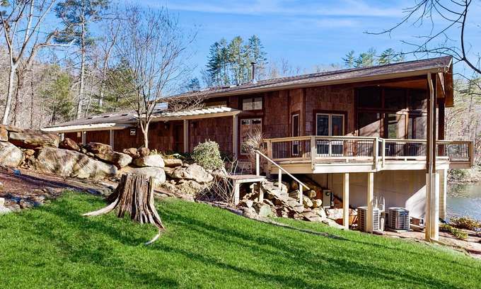 Tuckasegee House | Private eco-retreat with screened porch, play area, & wood stove