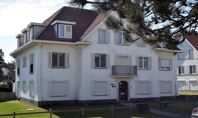 De Haan Apartment | Private Garden near Sea