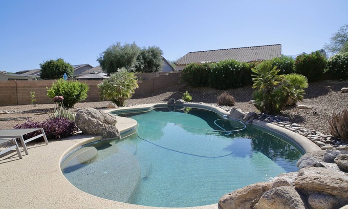 The Bluffs House | Private Getaway in The Bluffs