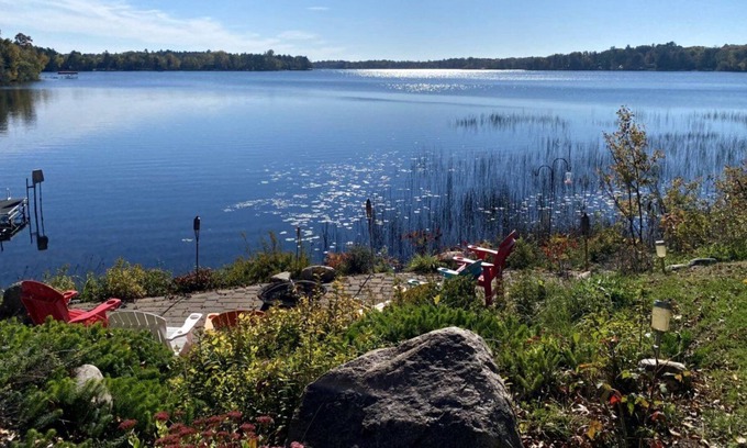 Lake Shore House | Private Gull lake home - Amazing lake views