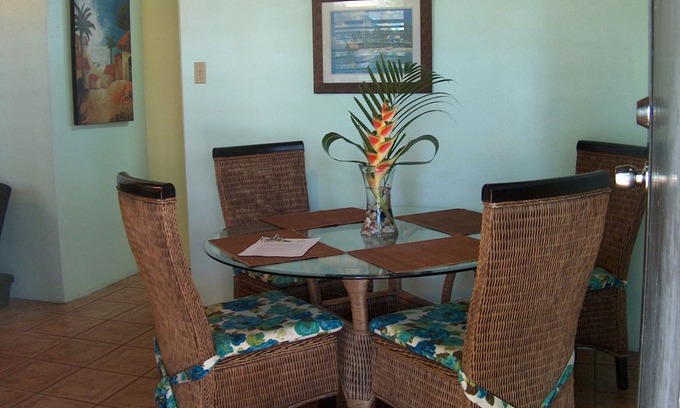 Montana Apartment | Private In-Law-Apt w/own gated yard, lovely neighborhood & min to Beaches & BQN