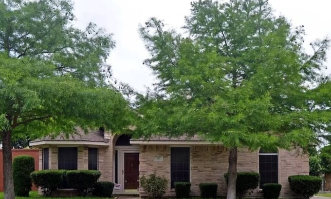Cedar Hill House | Private Oasis Near Joe Pool Lake | Downtown Dallas
