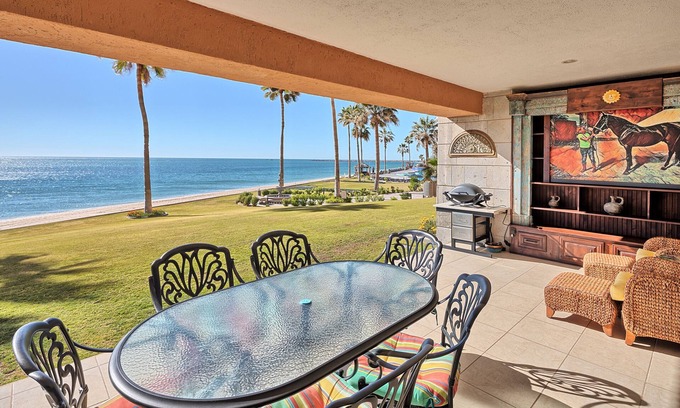 Puerto Penasco Condo | Private Patio! Ground floor access to beach, pools, swim-up bar - Sleeps 10ppl