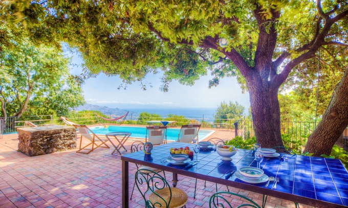 Presa Villa | Private pool, amazing sea view