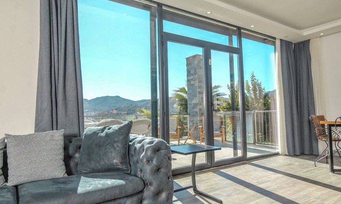 Yalikavak Villa | Private Pool Villa Green House