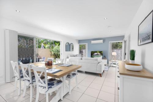 Urangan House | Private Poolside Villa