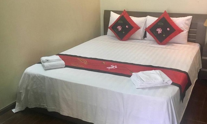 Hang Trong House | Private Room In Hanoi Old Quarterbalconyen-suite