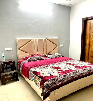 Kharar Apartment | Private Room in Peaceful Flat Attached Washroom