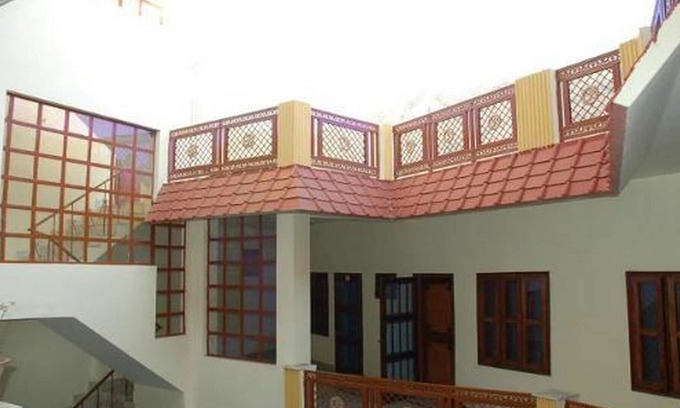 Tapovan Villa | Private Room Near Laxman Jhula