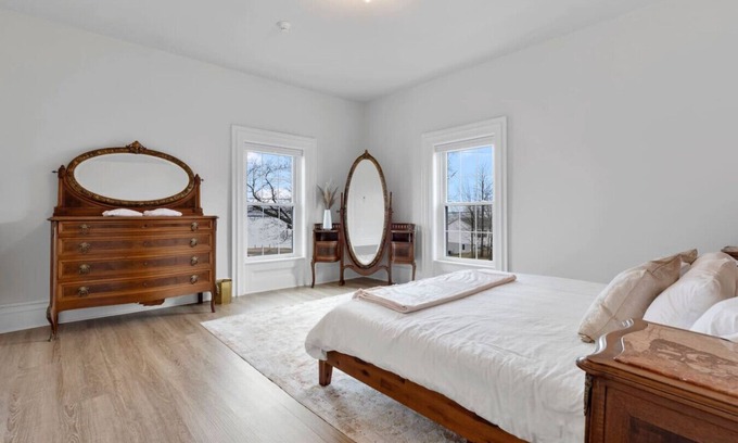 Interlaken Apartment | Private Suite at the Cayuga Shoreline