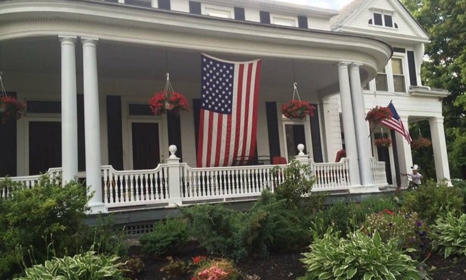 Mount Morris Apartment | Private two bedroom apartment near Letchworth State Park