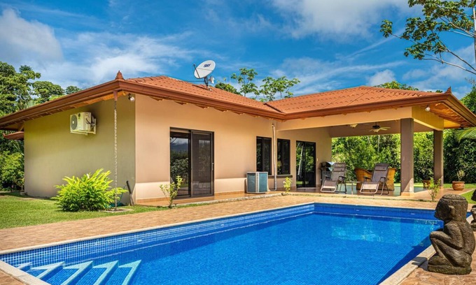 Ciudad Cortes House | PRIVATE VILLA / HIDDEN GEM