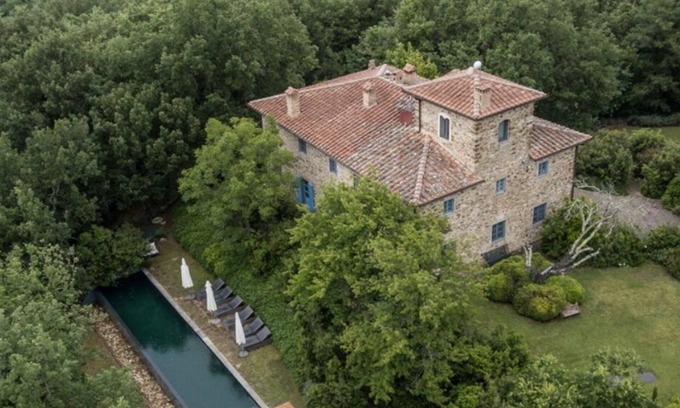 Sambuca Villa | private Villa with A/C, Wifi, Swimming Pool in the heart of Chianti (Tuscany)