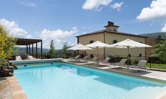 Subbiano Villa | Private Villa with A/C, WIFI, hot tub, private pool, TV, patio, panoramic view, close to Arezzo