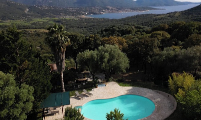 Olmeto House | Private villa with swimming pool and jacuzzi overlooking the Gulf of Valinco