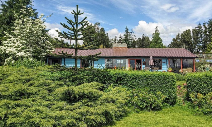 Marietta-Alderwood House | Private Waterfront Bellingham Estate!