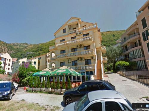 Petrovac Hotel | Privatni smjestaj Toljic