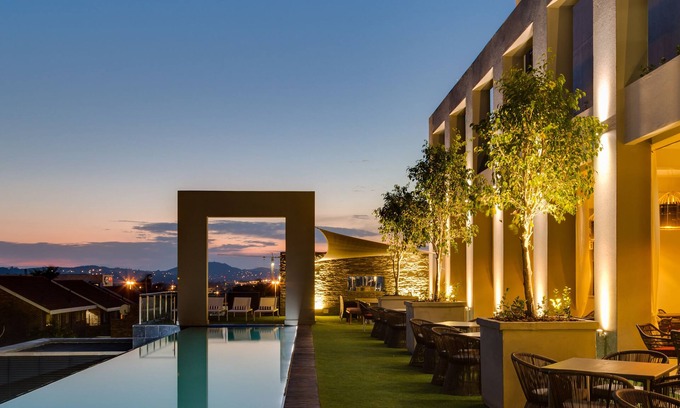 Pretoria Hotel | Protea Hotel Fire & Ice by Marriott Pretoria Menlyn