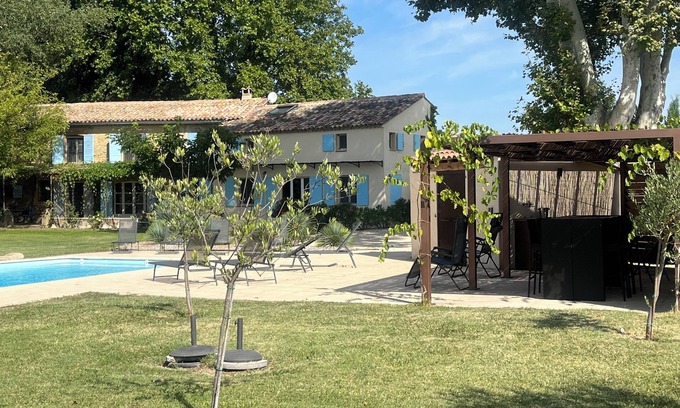 Courthezon House | Provence country house in the Chateauneuf-du-Pape wine region