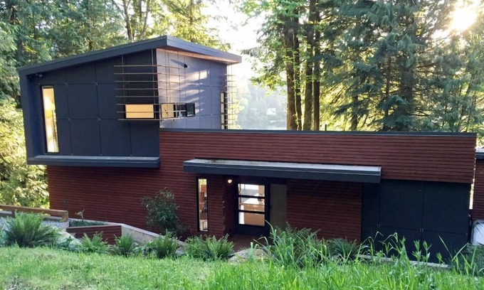 Maple Falls House | Pure Luxury Lakeside Cabin with Magnificent Views