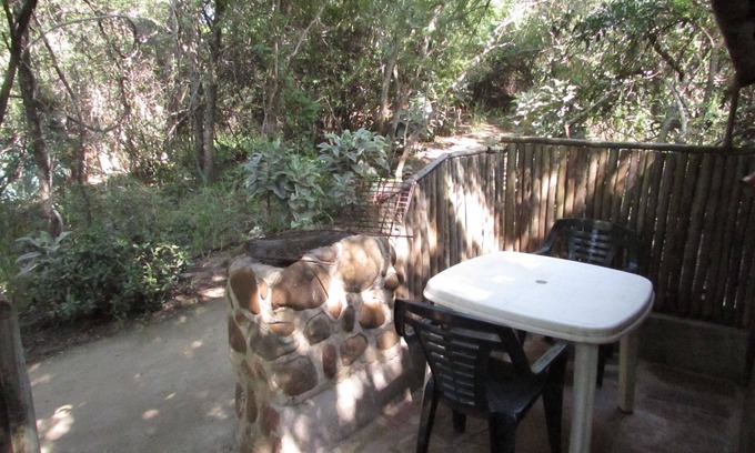 Thorny Bush Game Reserve House | Pure Wilderness in Amanzimlotzi Riverside Bush Tent in Limpopo, Kruger Park